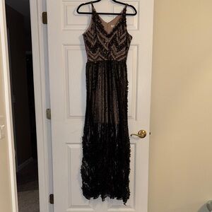 Elegant Black Lace Evening Gown